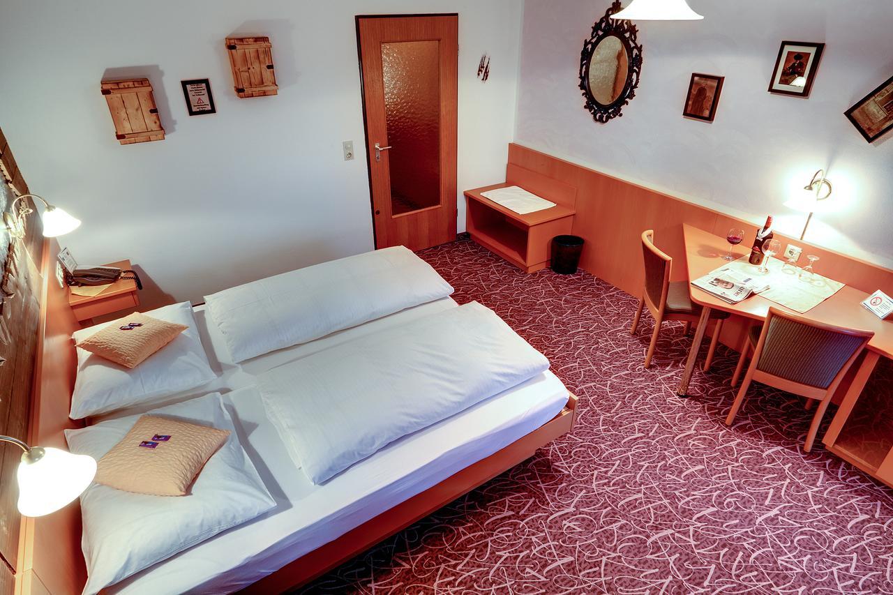 Hotel Zum Zauberkabinett Bad Heilbrunn Dış mekan fotoğraf